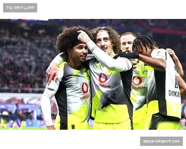 莱比锡2-2战平多特蒙德,争冠格局再添变数 莱比锡2-2战平多特蒙德,争冠格局再添变数